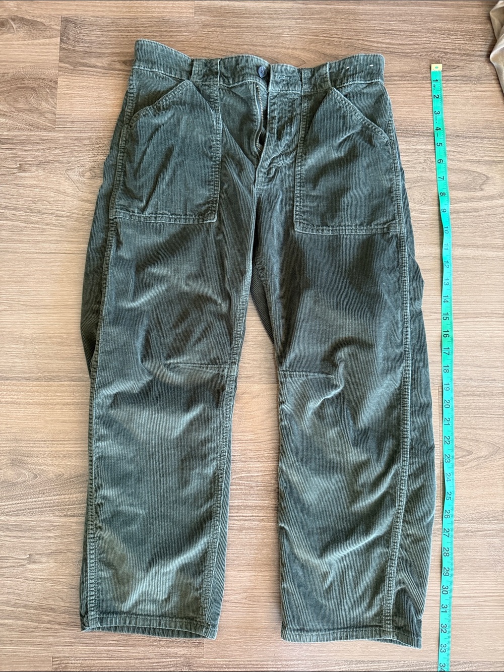Madewell Darted Barrel Leg Utility Pant Corduroy 25P Midnight Olive